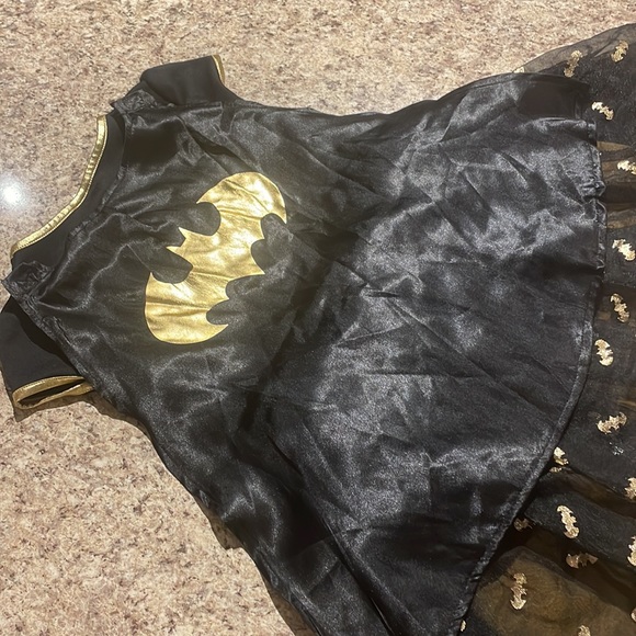 BATGIRL TUTU / COSTUME WITH CAPE - Picture 7 of 7